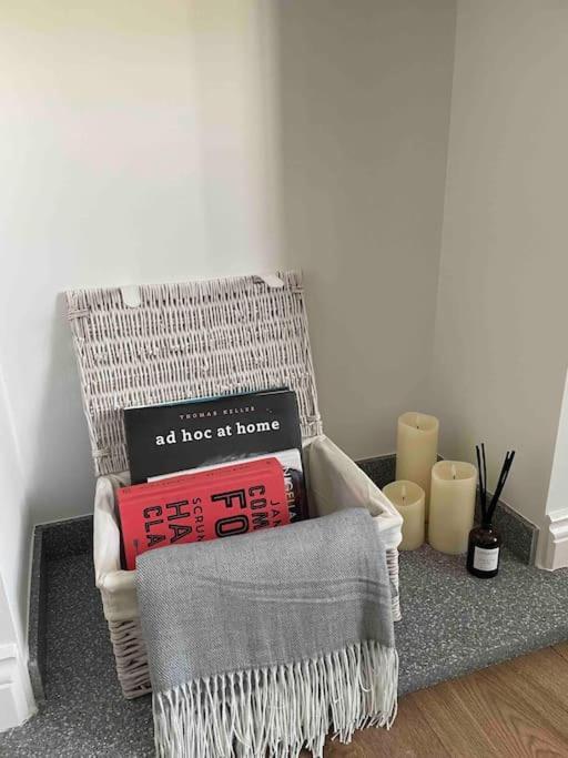 Abergavenny Center 2-Bed Flat Daire Dış mekan fotoğraf